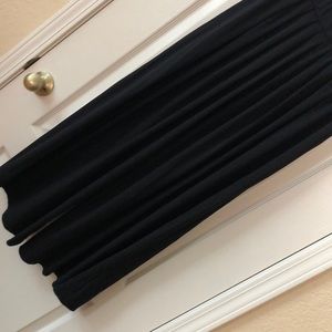 Uniqlo Pants - Long wide legged trousers Uniqlo Pants - Long wide legged trousers